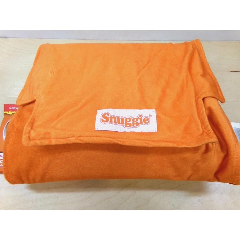 All‎ Star Snuggie Flamin' Hot Cheetos 2 in 1 Pillow and Snack Tray NWT